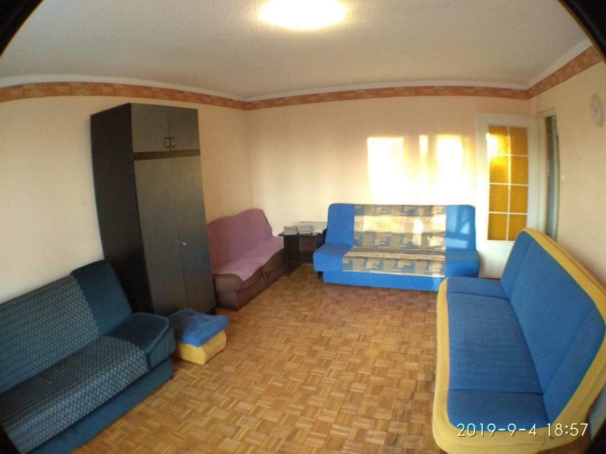 2020 Zwyciestwa 18 - Mieszkanie / Kawalerka / Studio Poznań Extérieur photo