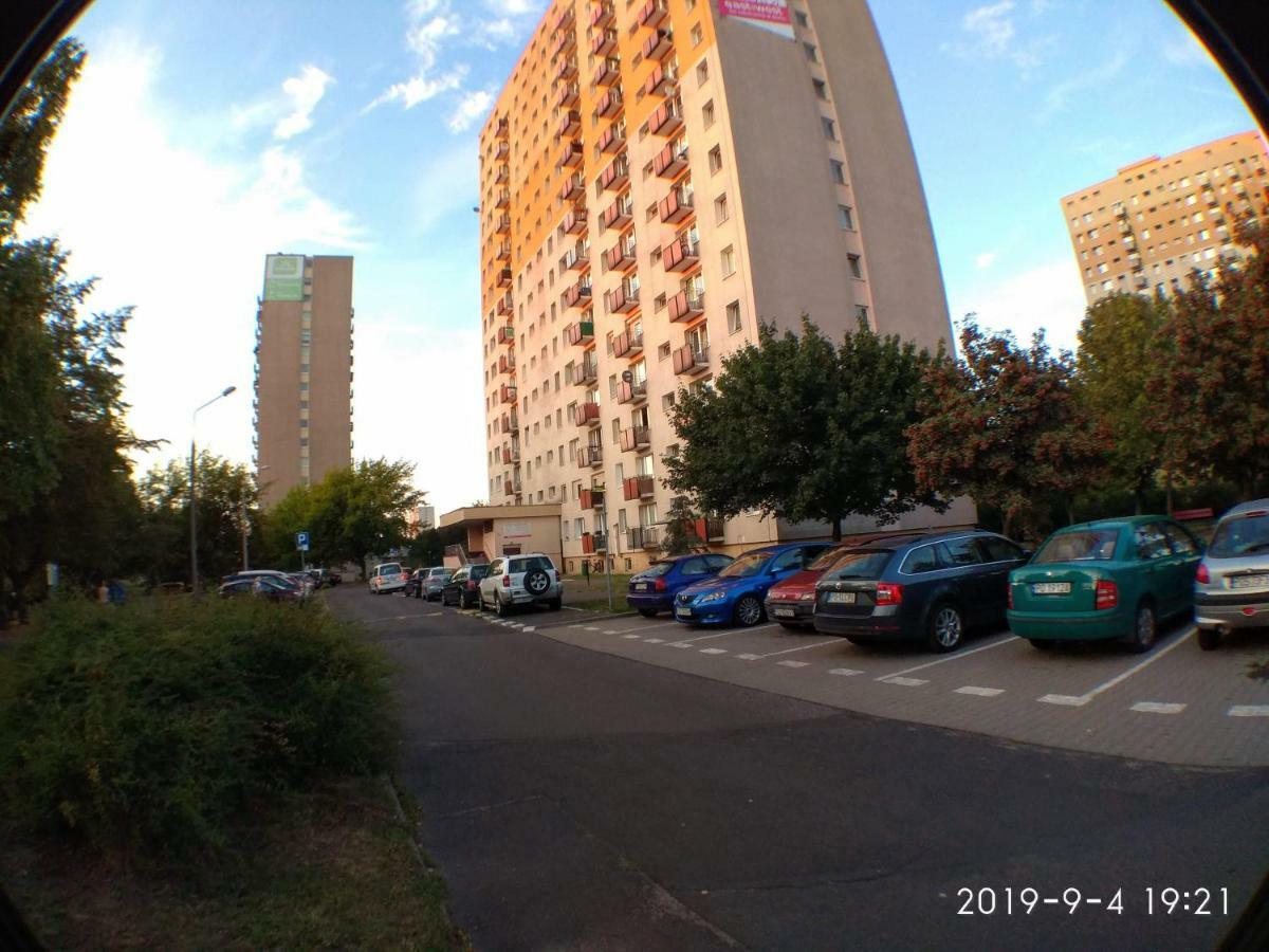 2020 Zwyciestwa 18 - Mieszkanie / Kawalerka / Studio Poznań Extérieur photo